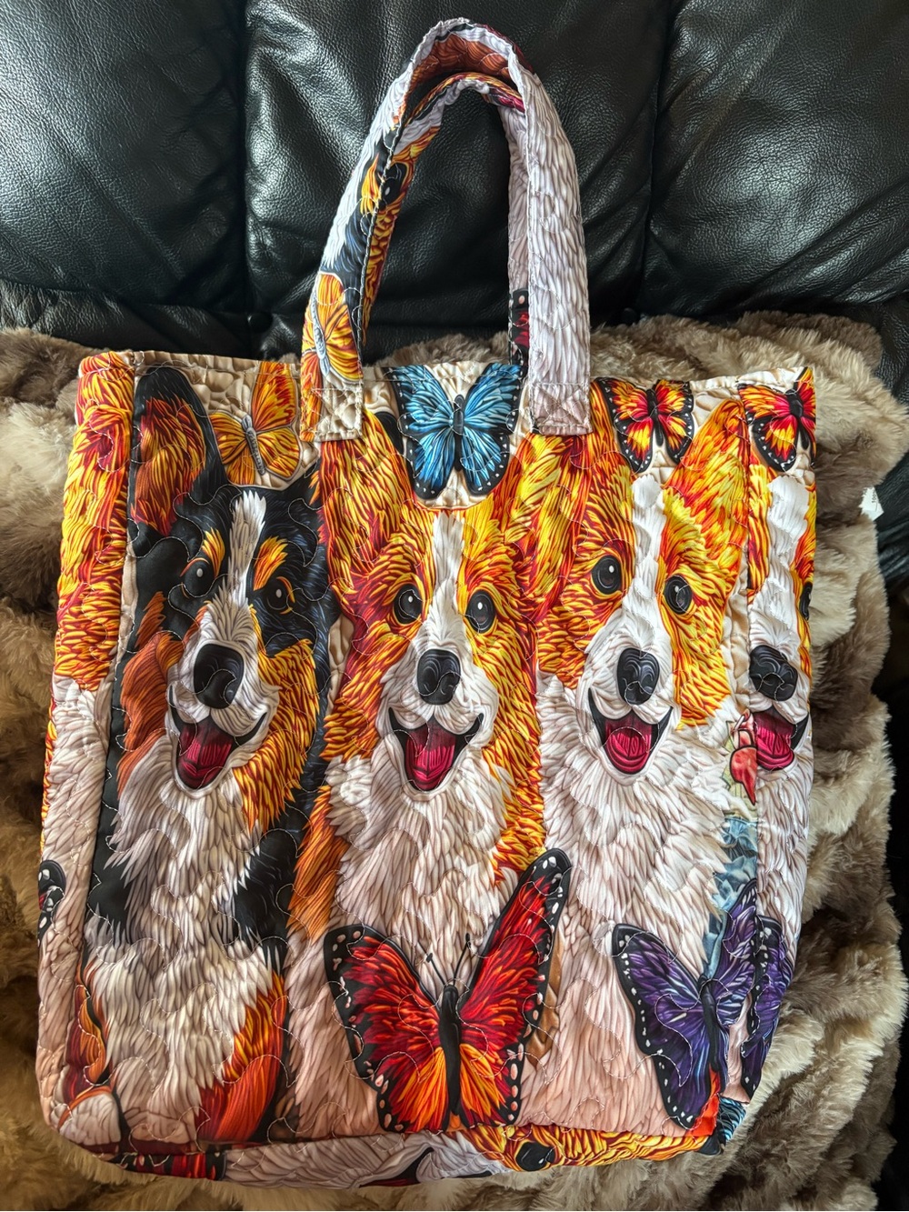 Colorful NWT Corgi Print Quilted Tote Bag/Travel bag 16” X 17” - Picture 4 of 6